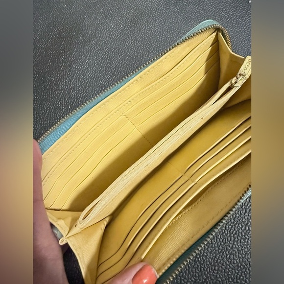 Fossil Teal Leather Wallet with Gold Details - Picture 4 of 5